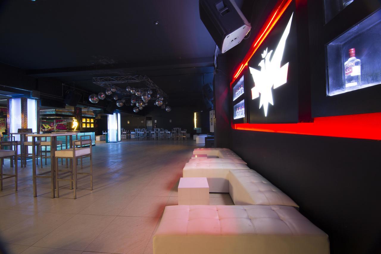 Hotel Rustica ビチャイト エクステリア 写真